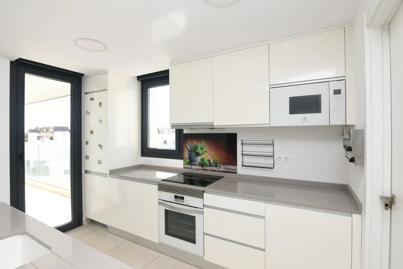 Modern and bright apartment in a quiet residential complex in Porto Colom — photo 2