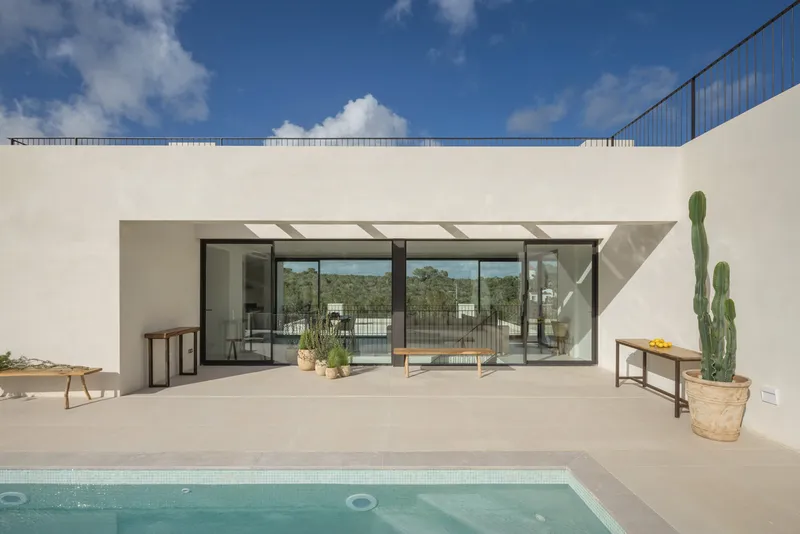 Villa in Cala Murada - Pool terrace with sun deck — photo 2
