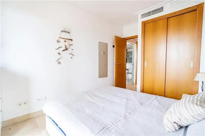 Apartment with panoramic views and communal pool — photo 11