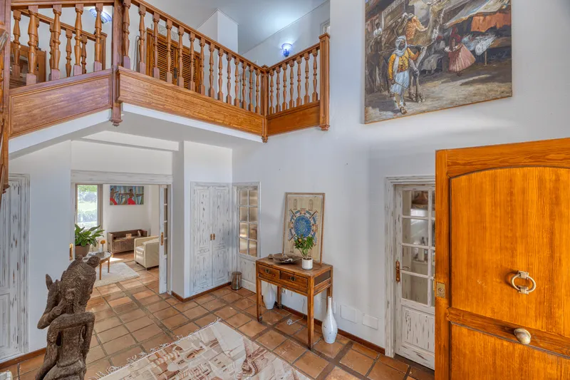 Spanish-Mediterranean style house for sale, 5 bedrooms, privacy and nature in a mountainous setting — photo 9