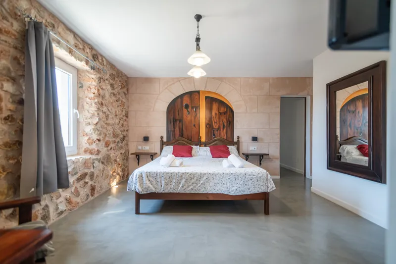 Charming finca for sale with a vacation rental license in Felanitx–Porreres — photo 12