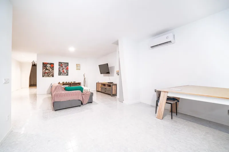 Local for sale adapted as a dwelling in the center of Porto Cristo — photo 5