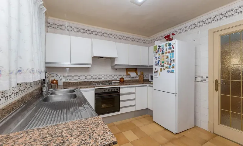 Spacious apartment with possibility of parking on Calle Ar... — photo 5