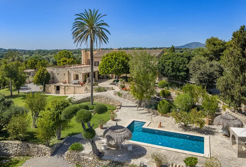 Sant Llorenc des Cardassar excellent condition country property for sale with swimming pool and mountain view — photo 1