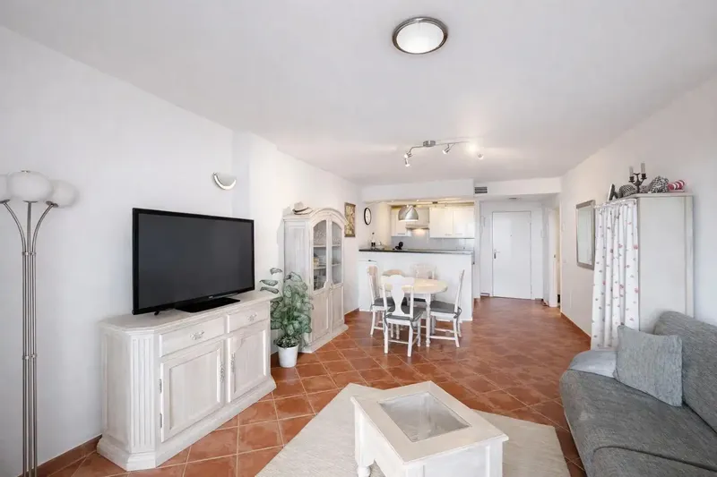 Apartment on third floor with large terrace, sea views in Cala Pi – A unique opportunity in the south of Mallorca — photo 5