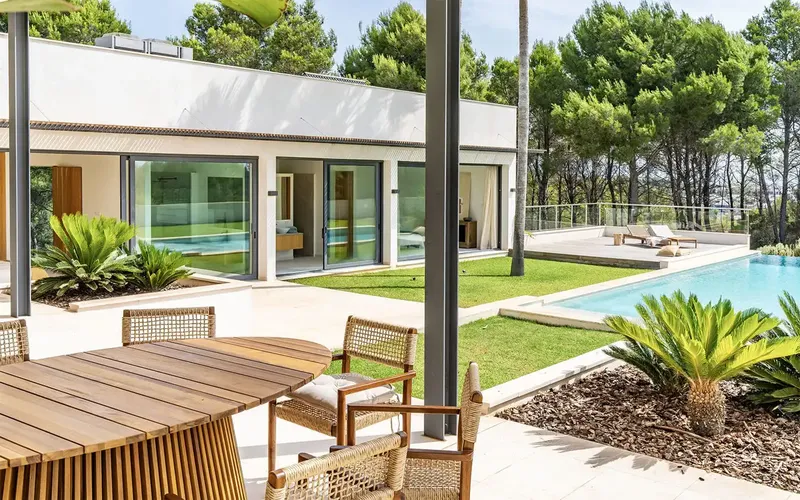 This spectacular villa in Son Vida is located in one of the most privileged residential areas of Mallorca and offers a lot of privacy — photo 12