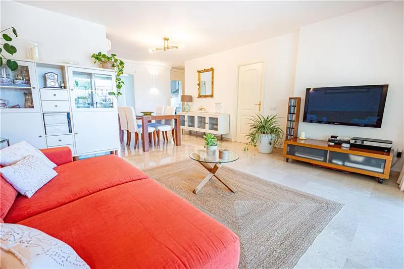Apartment with a terrace of approx. 32 m² offering views of the forest, in a residential complex with swimming pools — photo 3