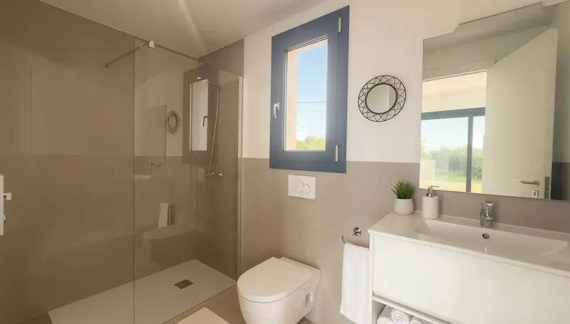 For sale is an exclusive villa in Cala Pi, located in a quiet residential area in the Torrent de Cala Pi. This high-quality property — photo 7