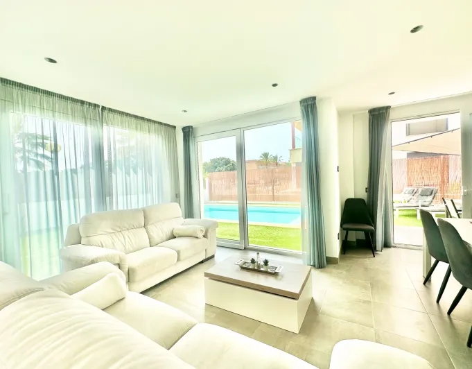 Modern villa with pool in a quiet area a short distance ... — photo 7