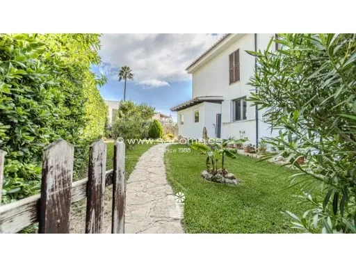 Ground floor apartment with private garden, 2 bedrooms — photo 1