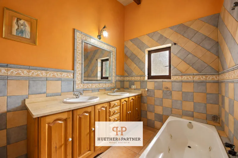 Self-sufficient 3,551 m² finca with 3 bedrooms, terrace and pool for sale — photo 12