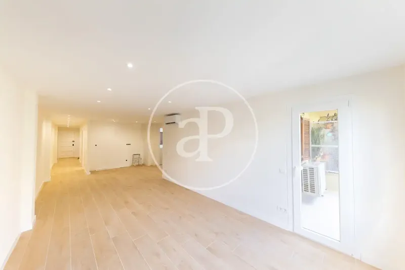 Piso con ascensor en venta en Llevant — photo 12