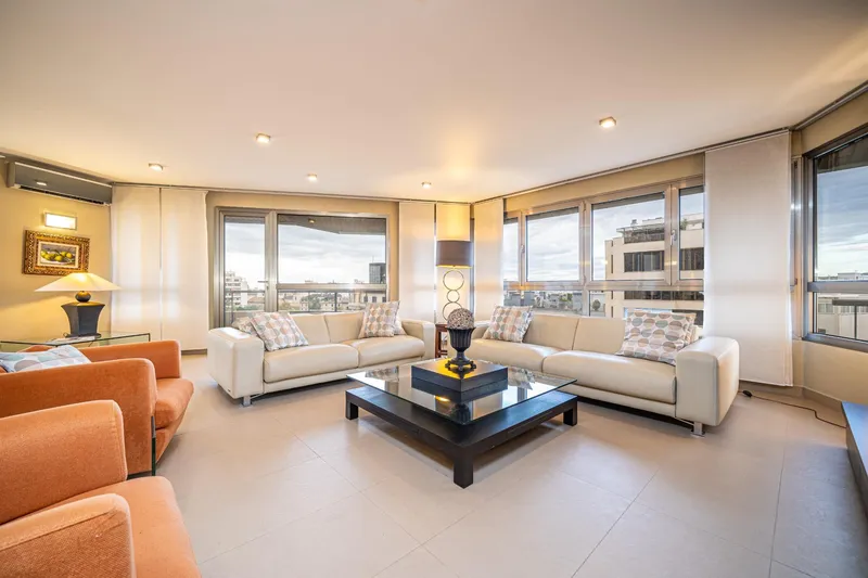 Spectacular flat with lift and parking in the centre of Palma – Avenidas area — photo 1