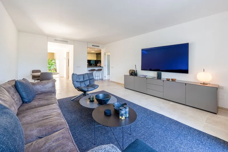 Quietly located garden apartment in exclusive residential complex — photo 9