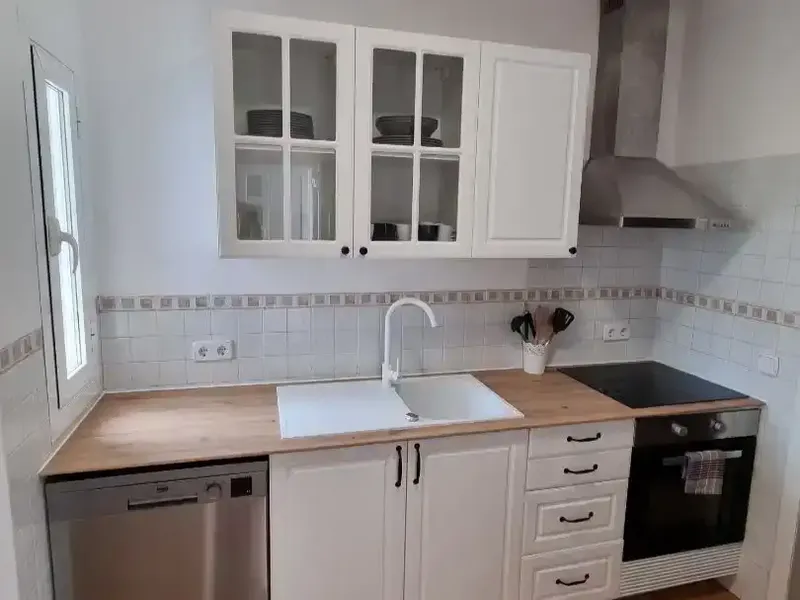 Villa independiente renovada con piscina, jacuzzi y licencia vacacional para 8 plazas en Cala Murada. — photo 8