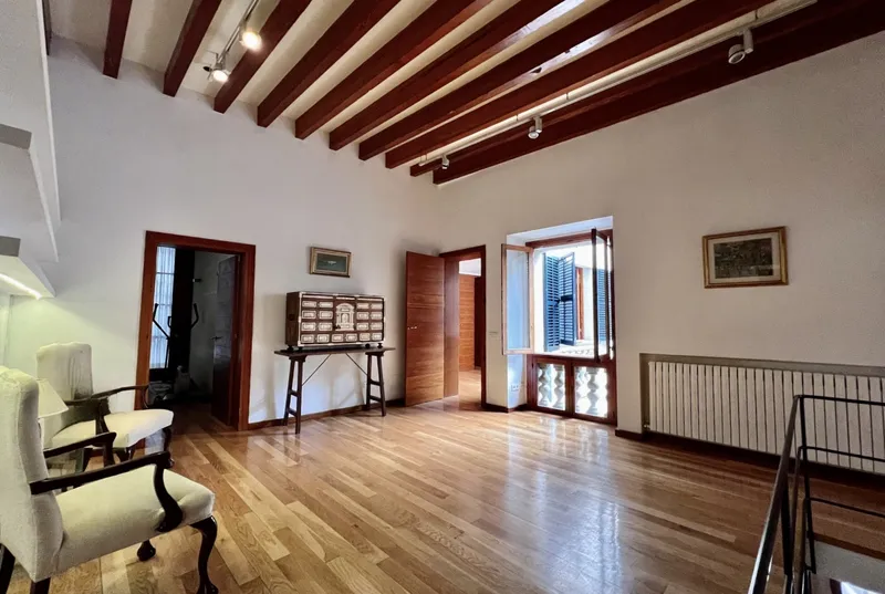 Duplex apartment in the old town of Palma — photo 8