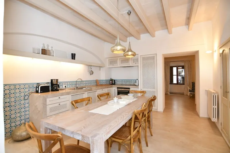 Authentic village house renovated in an exquisite style just a few metres from the Plaza — photo 3