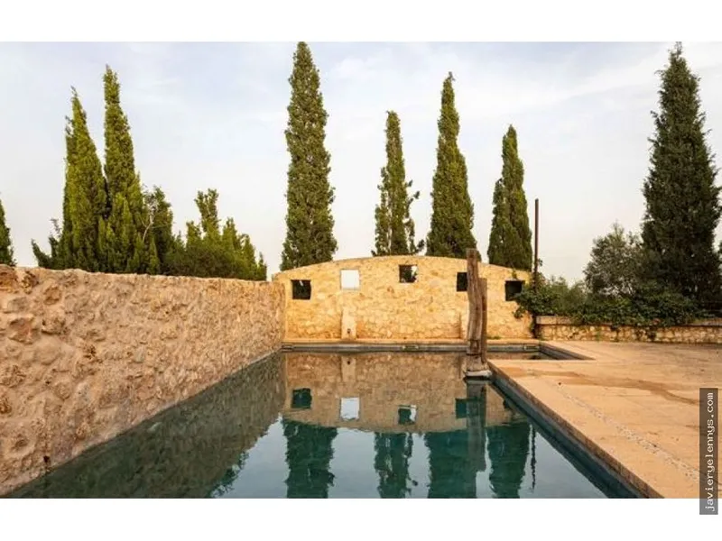 Rental of independent house or villa in Diseminado Poligon 06 — photo 1