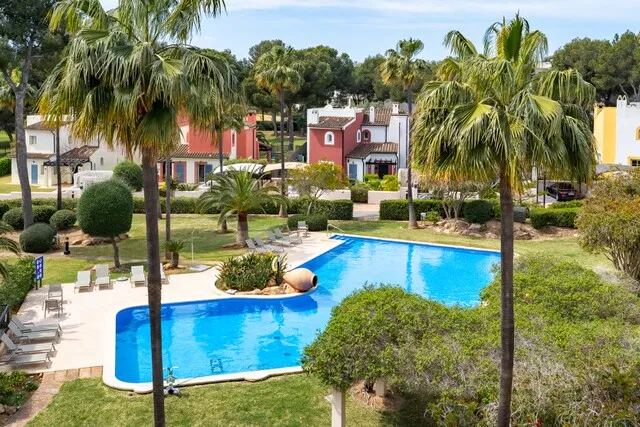 Penthouse with excellent facilities for sale in Santa Ponsa, Southwest Mallorca — photo 1