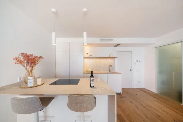 Exclusive harbourfront apartment for sale in Palma, Mallorca — photo 5