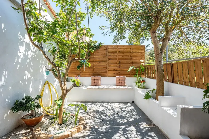 Gestpropiedad presenta en Mallorca, esta casa de pueblo en Son Carrio, una propiedad en planta baja que destaca por su amplio patio y solari — photo 3