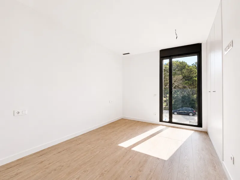 New modern villa in a prestigious area in Puig de Ros Mas — photo 12
