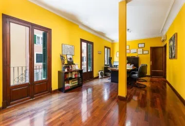 Spacious home with multiple possibilities in the center of Palma — photo 6