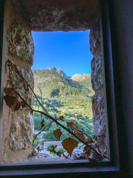 Cozy townhouse with little garden and beautiful views in Fornalutx — photo 10