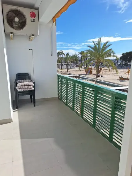 Magnificent apartment for sale on the first line of the sea. Two double bedrooms with possibility to create another, living room — photo 2