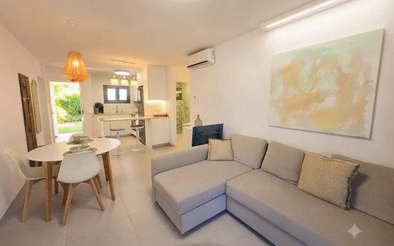 Top apartment 100 m from the bathing cove — photo 6