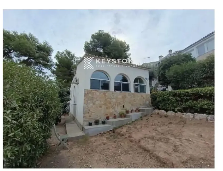 House — photo 4