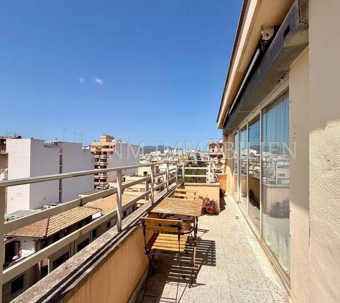 96m² penthouse with 4 rooms, 2 bathrooms & sea views for rent — photo 2