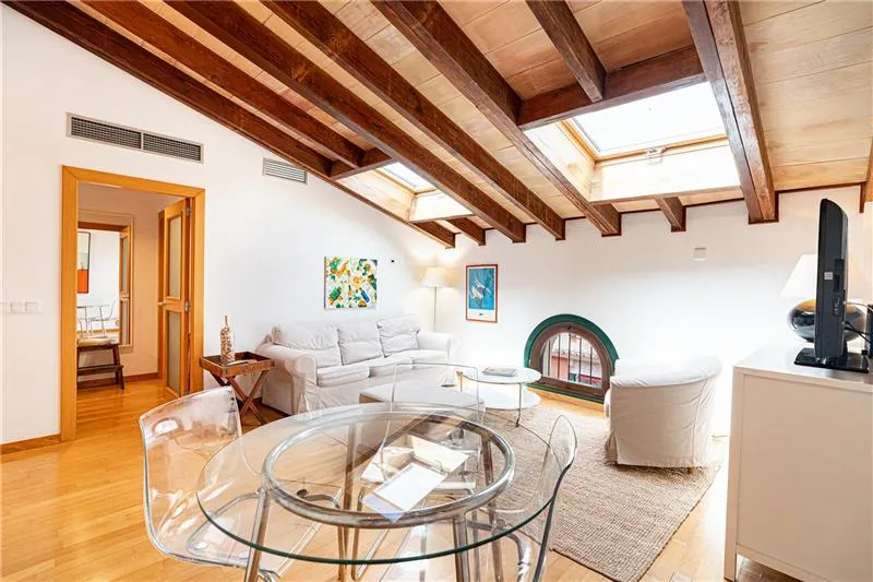 Penthouse in Palma’s historic centre with natural light — photo 5