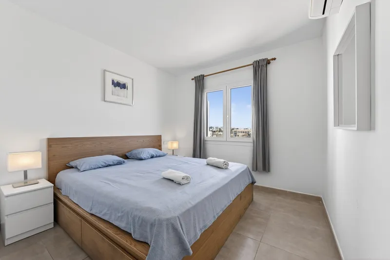 Attractive top-floor apartment with direct harbour views in Cala d'Or — photo 9