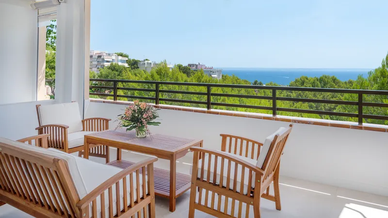 Exclusive penthouse for sale in Cas Catala with sea views: Modernized and elegant — photo 1