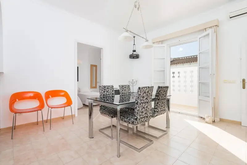 Property on the front line with sea views in Can Picafort – Mallorcan house with 3 dwellings and independent access from two streets. — photo 8