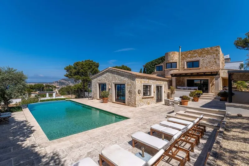 Timeless sea-facing retreat elevated above Puerto Andratx with holiday rental license — photo 1