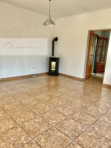 House 2 Bedrooms — photo 10