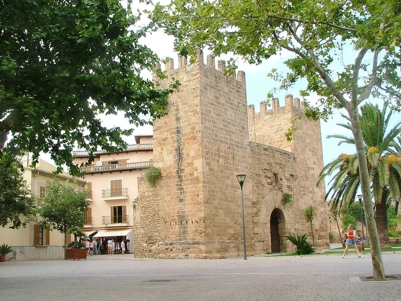 Exclusive urban plot of 710 m² in Bonaire (Alcúdia) — photo 9
