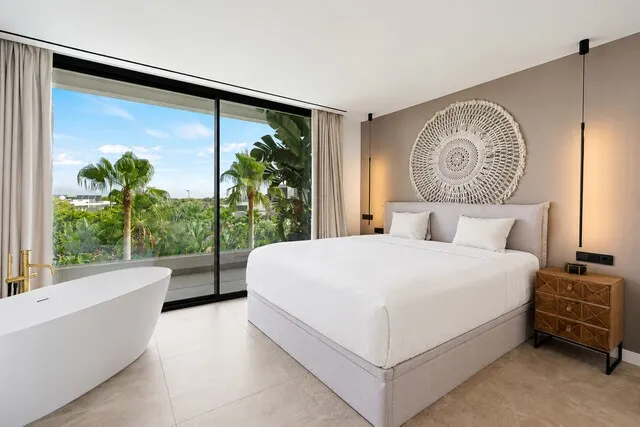 Contemporary Villa in Puig de Ros – Modern Coastal Living — photo 11