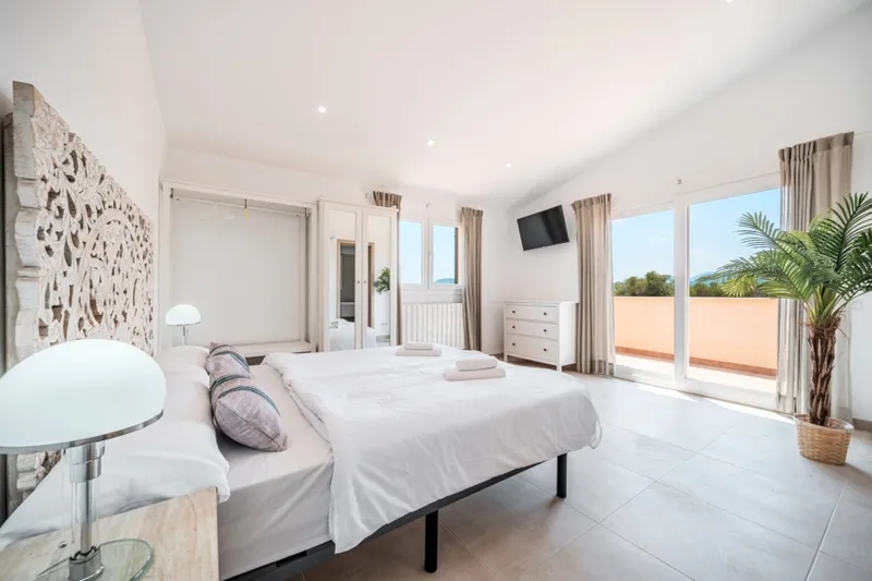Timeless Designer Finca in a Privileged Natural Setting – Contemporary Elegance in Northeast Mallorca — photo 5