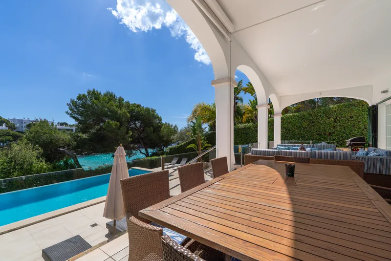 Beachfront villa with ETV license and direct sea access on the first sea line — photo 9