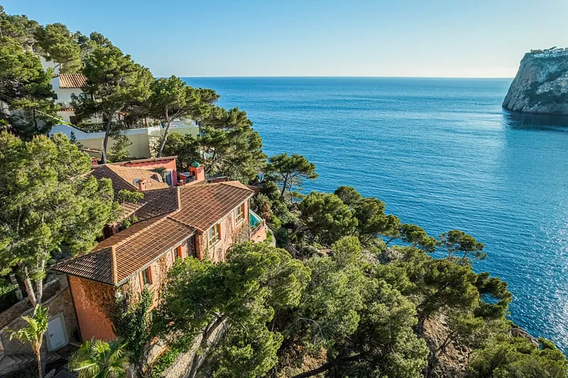 Idyllic Coastal Home in Port Andratx with Direct Sea Access — photo 1