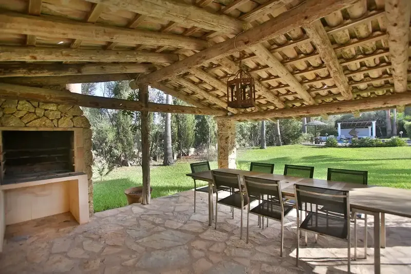 A Timeless Mediterranean Retreat — photo 11