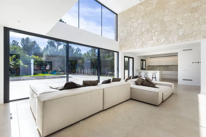 Exclusive villa in a quiet residential location near the centre — photo 5