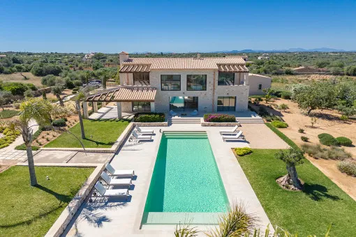 Cala Llombards, unique luxury finca with pool and breathtaking sea views in an exclusive location — photo 5