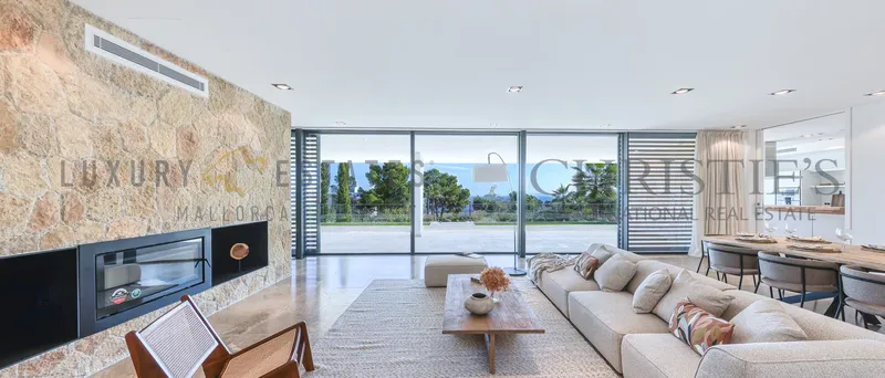 Large new build villa in Sol de Mallorca with beautiful sea views — photo 2