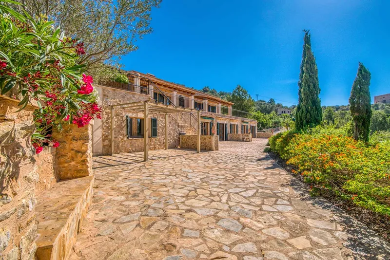 Exclusive natural stone finca in Son Macià / Porto Colom — photo 4