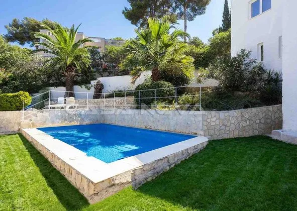 Detached house in Costa de la Calma, Calvià — photo 2