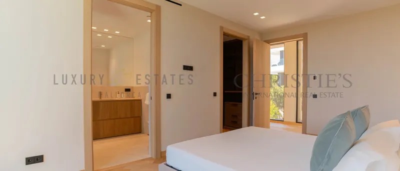 Modern newly built villa with sea views in Costa d'en Blanes — photo 10